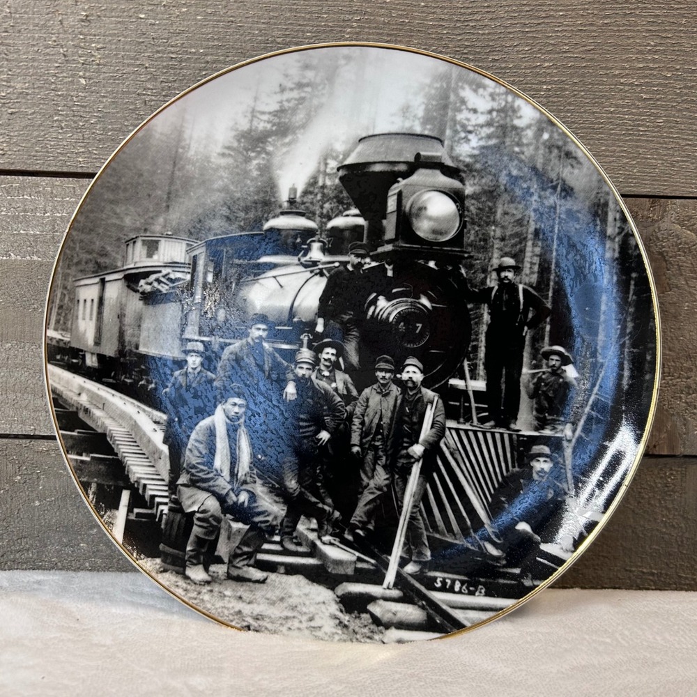 BNSF Railway Limited Edition Collector Plate Green River Crossing Washington